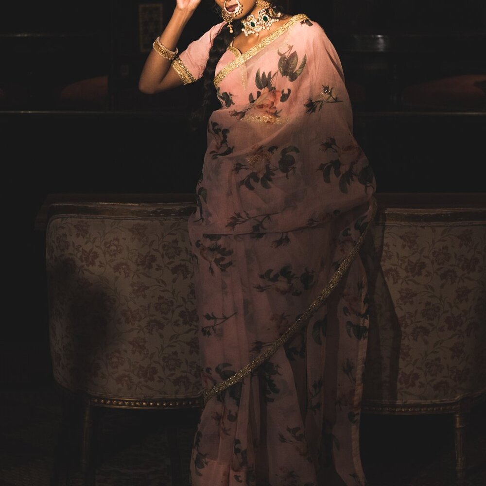 Pink Roses Sari Set - Picture 2 of 4